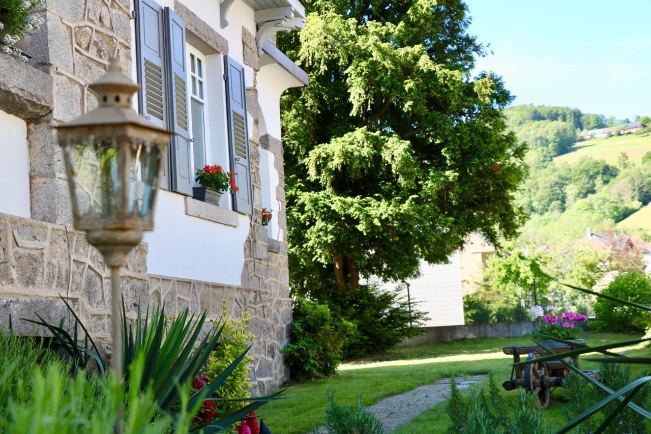 Chambres D'Hotes Les Ecrins オルベ エクステリア 写真