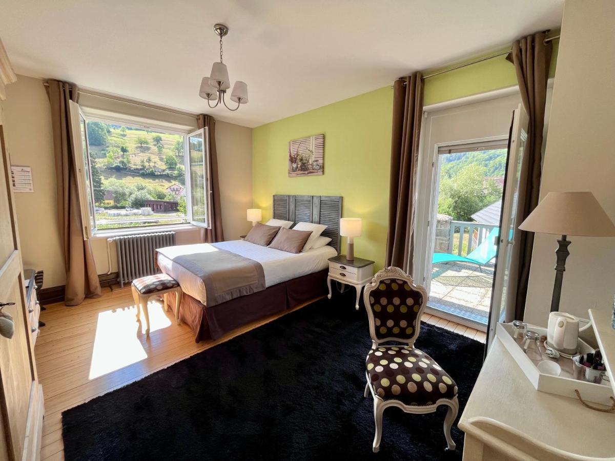 Chambres D'Hotes Les Ecrins オルベ エクステリア 写真